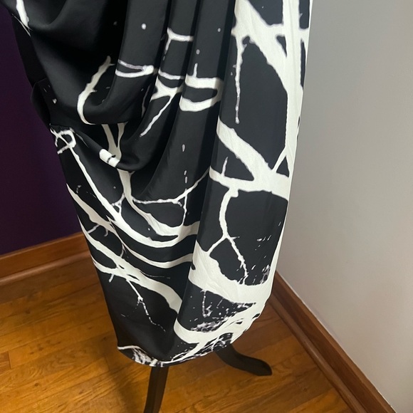 Rachel Roy Scoop Neck Little Black Dress - Picture 6 of 9